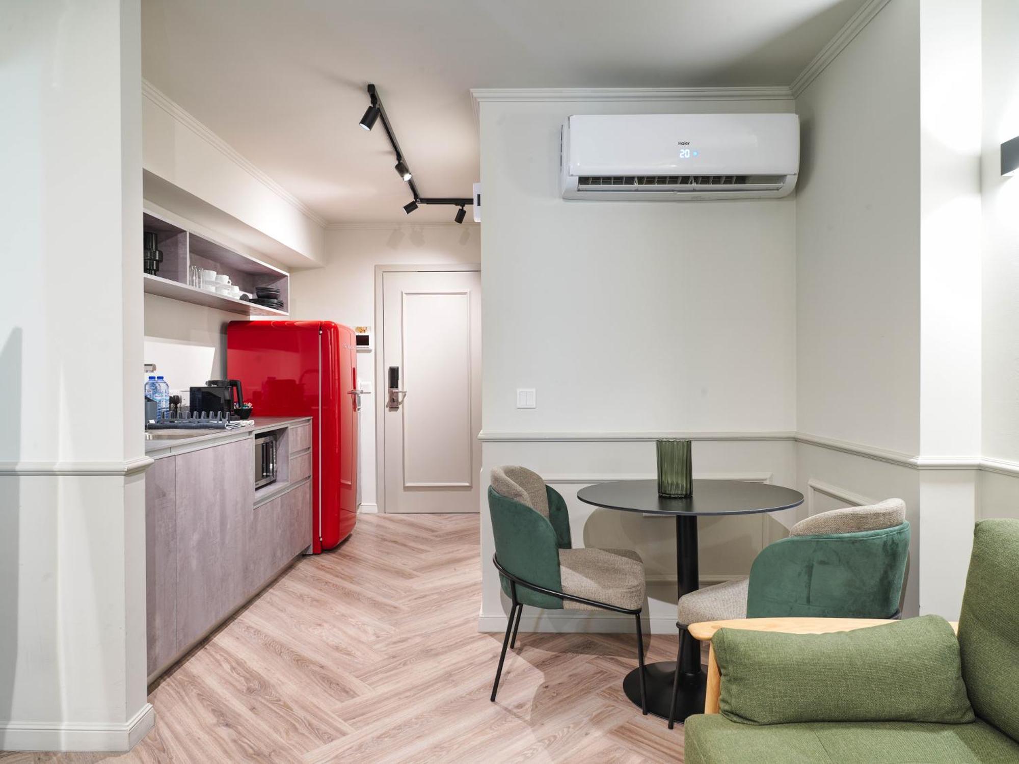 Liv The City Suites Adults Only Larnaca Exterior photo