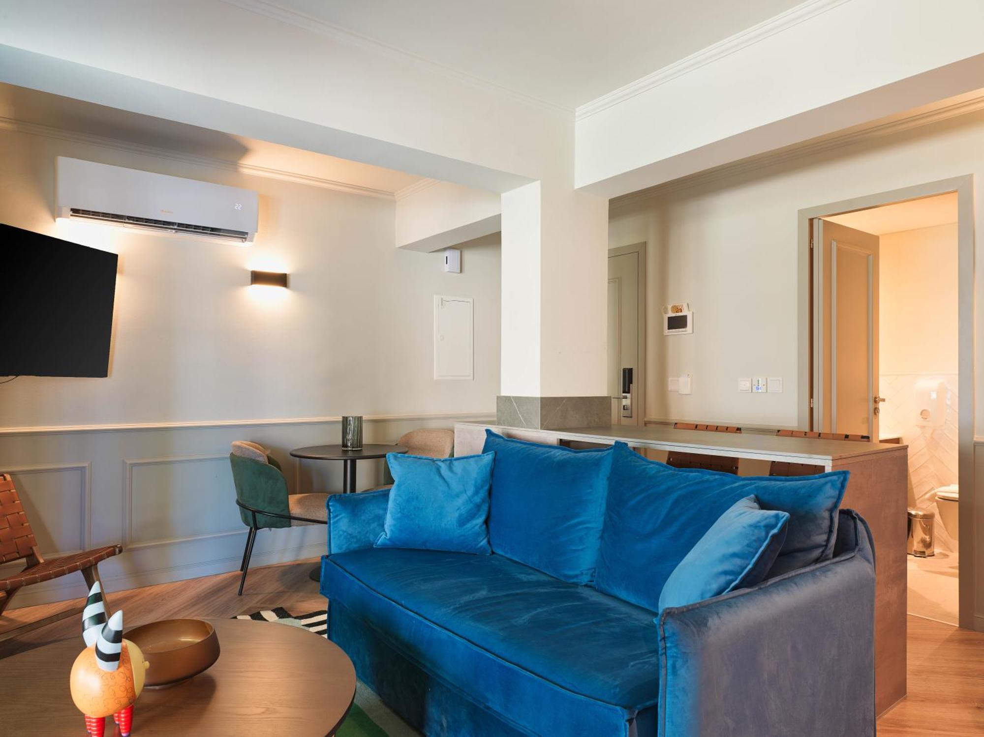 Liv The City Suites Adults Only Larnaca Exterior photo