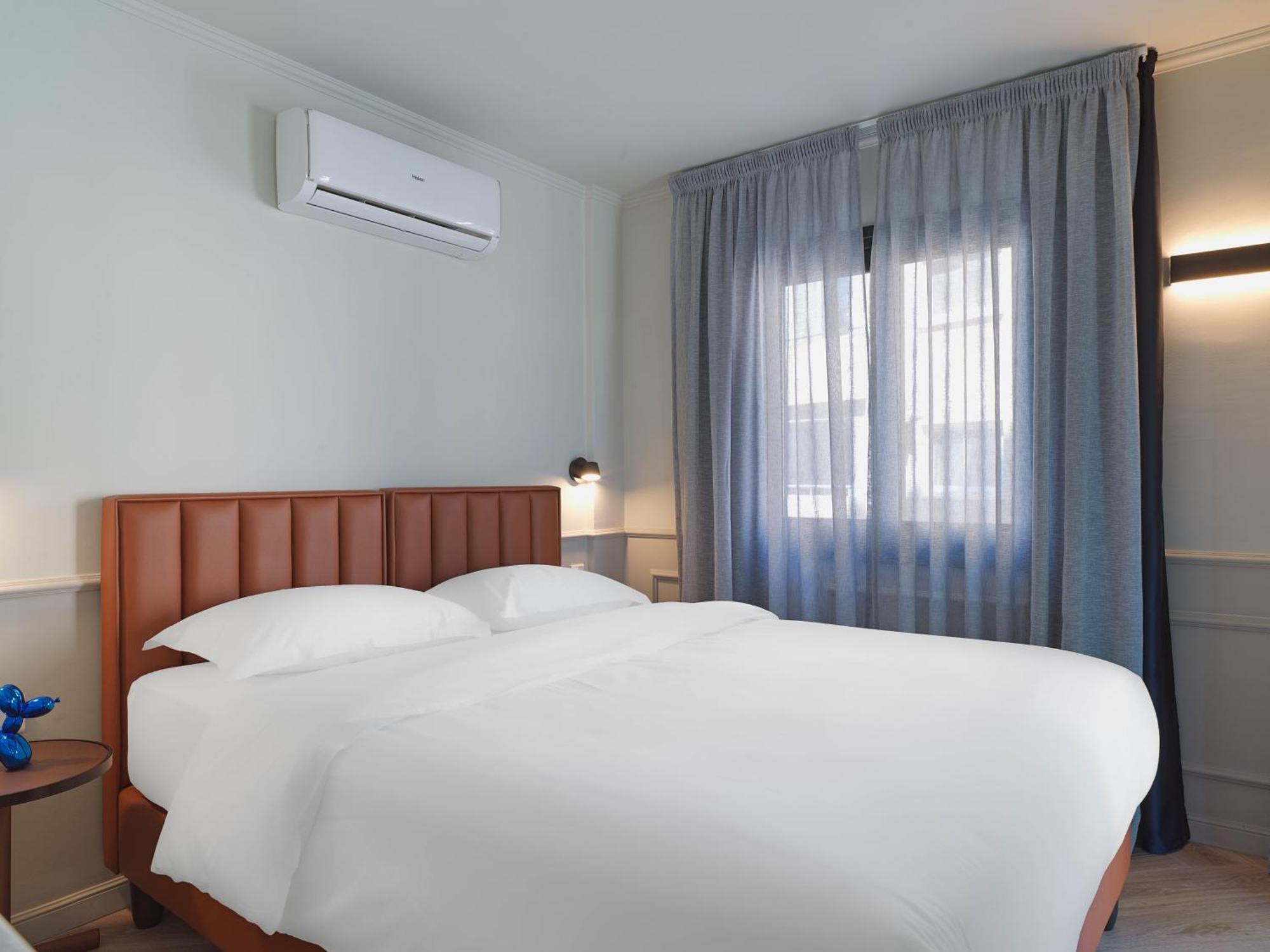 Liv The City Suites Adults Only Larnaca Exterior photo